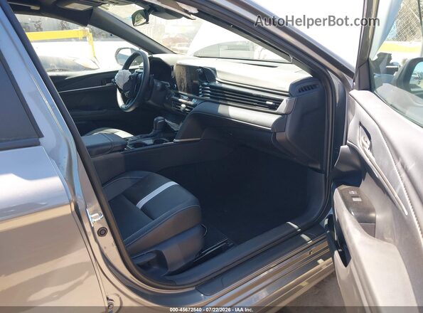 4T1DAACK6TU276869 2026 TOYOTA CAMRY Серебряный Вид салона спереди