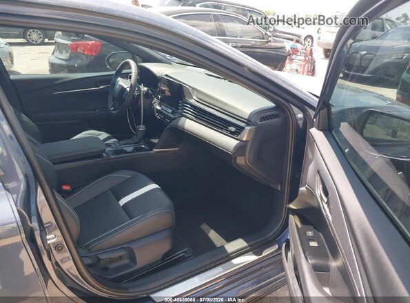 4T1DAACK6TU652552 2026 TOYOTA CAMRY Blue წინა სალონის ხედი