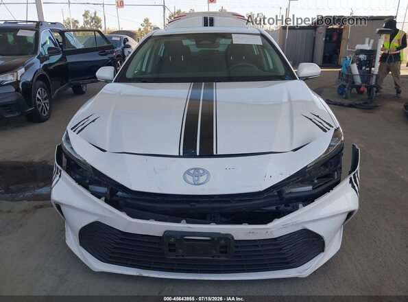 4T1DAACK7SU008265 2025 TOYOTA CAMRY Белый Вид задней части салона