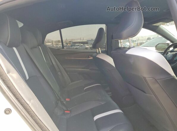 4T1DAACK7SU096007 2025 TOYOTA CAMRY White Rear seats view