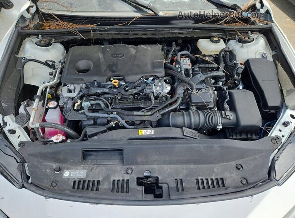 4T1DAACK7SU102310 2025 TOYOTA CAMRY White Սալոնի հետևի տեսք