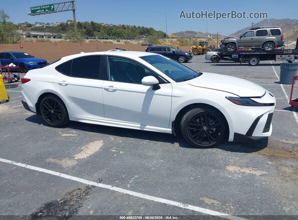 4T1DAACK7SU119429 2025 TOYOTA CAMRY White Սալոնի հետևի տեսք