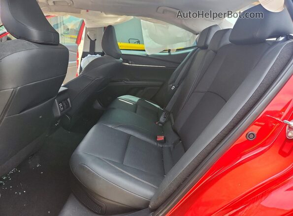 4T1DAACK7SU134707 2025 TOYOTA CAMRY Red Widok tylnych siedzeń