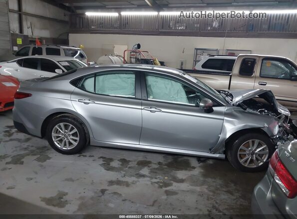 4T1DAACK7SU501668 2025 TOYOTA CAMRY Gray ხელსაწყოთა პანელის ხედი