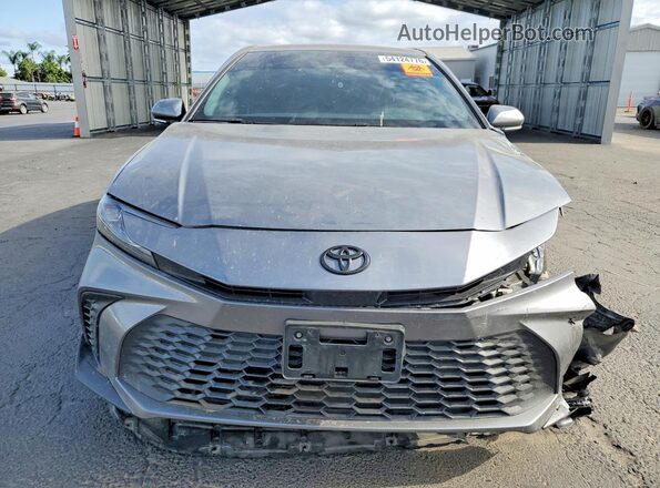 4T1DAACK7SU576001 2025 TOYOTA CAMRY Silver Front view