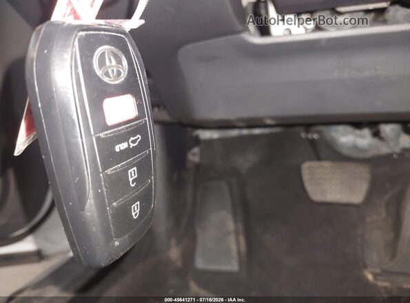 4T1DAACK7SU589959 2025 TOYOTA CAMRY White Vista del salpicadero