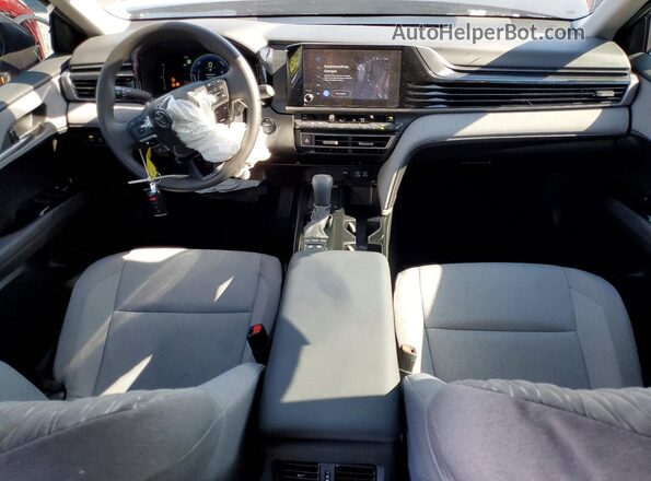 4T1DAACK7SU608896 2025 TOYOTA CAMRY Charcoal Widok deski rozdzielczej