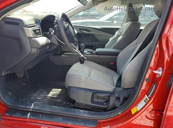 4T1DAACK7TU271115 2026 TOYOTA CAMRY Красный Вид салона спереди