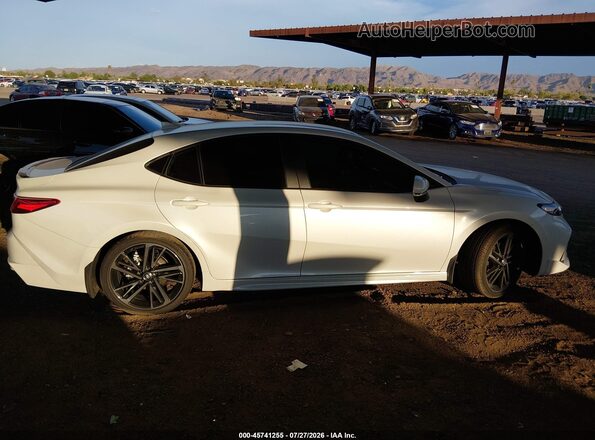 4T1DAACK7TU761330 2026 TOYOTA CAMRY White 360 interior view