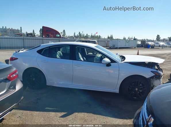 4T1DAACK7TU764048 2026 TOYOTA CAMRY White Вид задньої частини салону