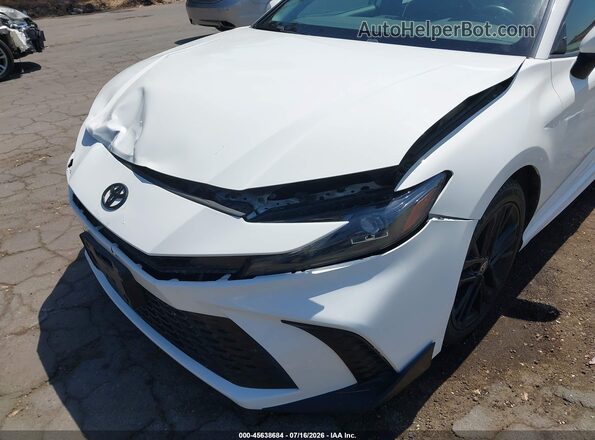 4T1DAACK8SU028203 2025 TOYOTA CAMRY White Widok z przodu