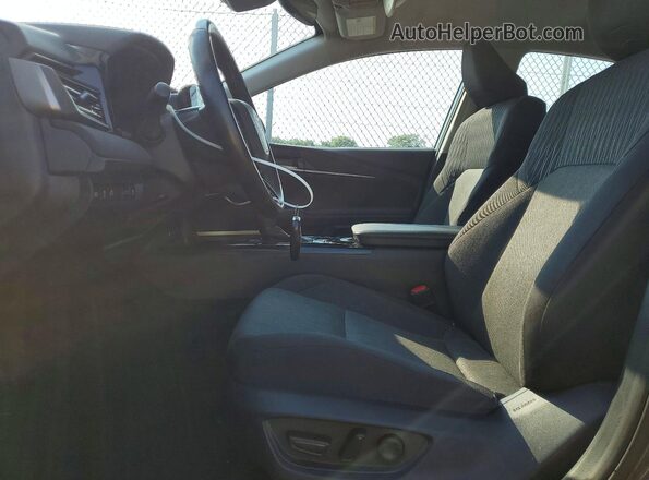 4T1DAACK8SU045017 2025 TOYOTA CAMRY Gray Vista interior delantera