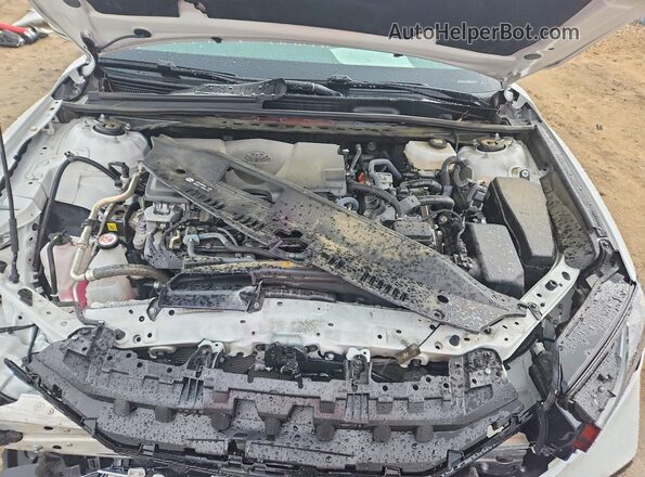 4T1DAACK8SU064215 2025 TOYOTA CAMRY White Rear interior view