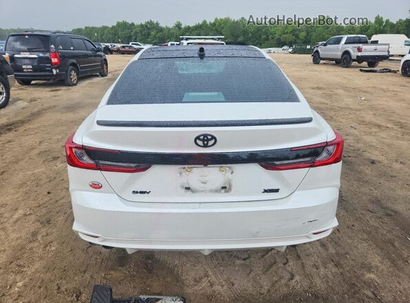 4T1DAACK8SU064215 2025 TOYOTA CAMRY White Rear view