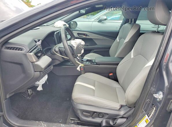 4T1DAACK8SU106950 2025 TOYOTA CAMRY Серый Вид салона спереди