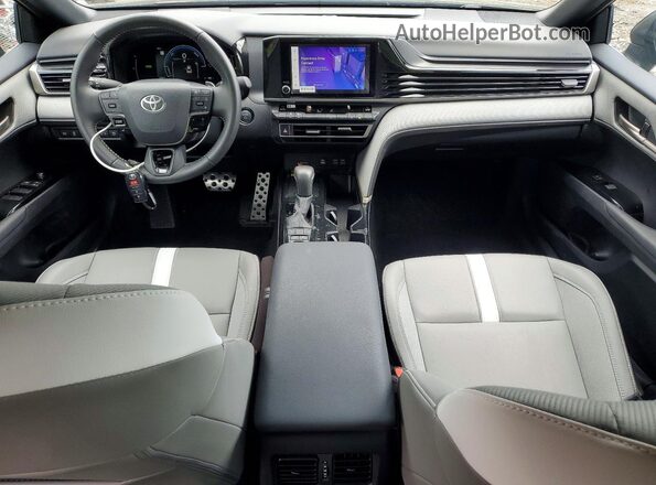 4T1DAACK8SU136417 2025 TOYOTA CAMRY Black Dashboard view