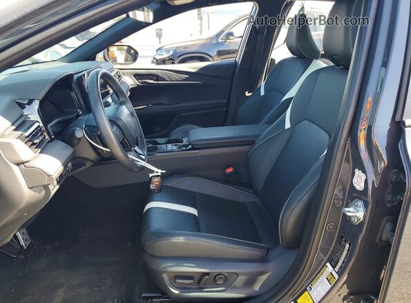 4T1DAACK8SU150334 2025 TOYOTA CAMRY Gray წინა სალონის ხედი