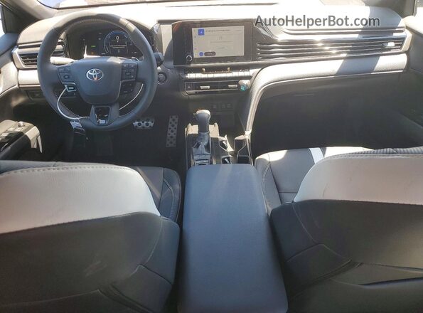 4T1DAACK8SU175976 2025 TOYOTA CAMRY Blue Vista del salpicadero