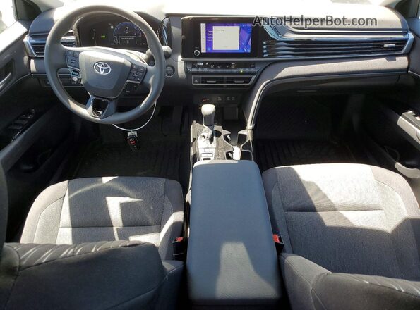 4T1DAACK8SU534288 2025 TOYOTA CAMRY Silver Առջևի վահանակի տեսք