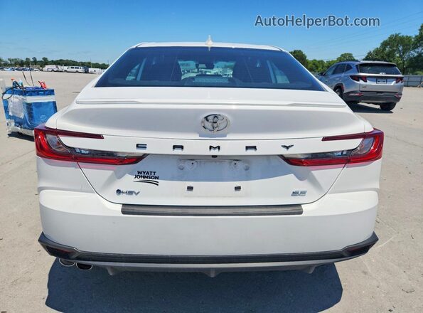 4T1DAACK8SU535473 2025 TOYOTA CAMRY Белый Вид спереди