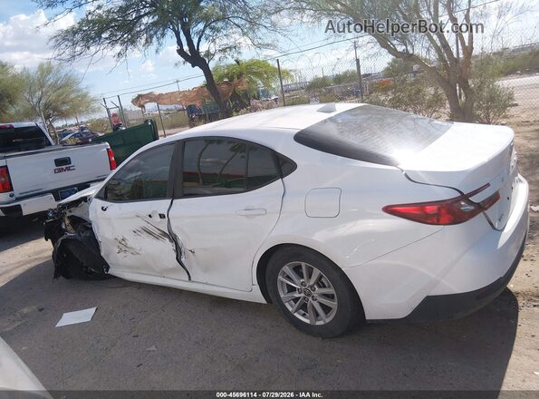 4T1DAACK8SU542861 2025 TOYOTA CAMRY White Вид задньої частини салону