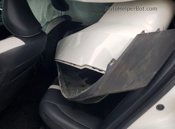 4T1DAACK8SU549938 2025 TOYOTA CAMRY White უკანა სავარძლების ხედი