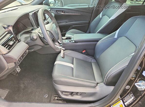 4T1DAACK8SU592031 2025 TOYOTA CAMRY Black Front interior view
