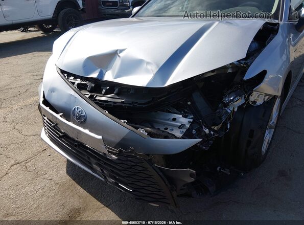 4T1DAACK8SU594796 2025 TOYOTA CAMRY Серебряный Вид спереди