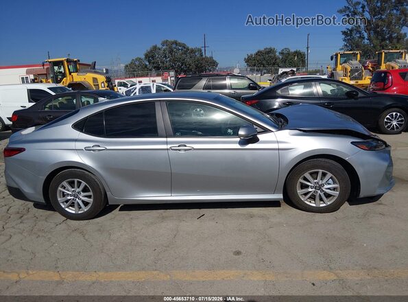 4T1DAACK8SU594796 2025 TOYOTA CAMRY Серебряный Вид задней части салона
