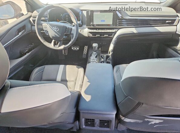 4T1DAACK8SU602010 2025 TOYOTA CAMRY Silver წინა პანელის ხედი