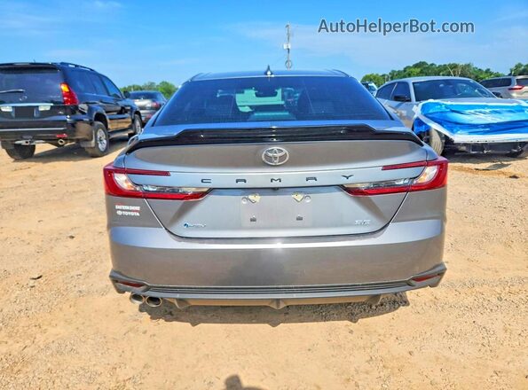 4T1DAACK8SU640157 2025 TOYOTA CAMRY Gray Vista trasera