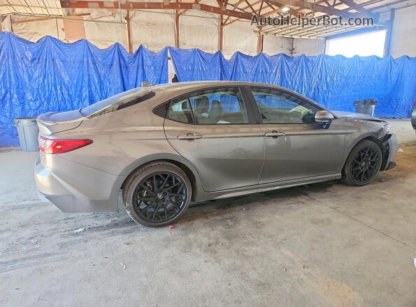 4T1DAACK8TU289641 2026 TOYOTA CAMRY Silver Rear right