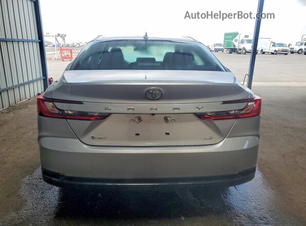 4T1DAACK8TU697816 2026 TOYOTA CAMRY Silver Vista trasera