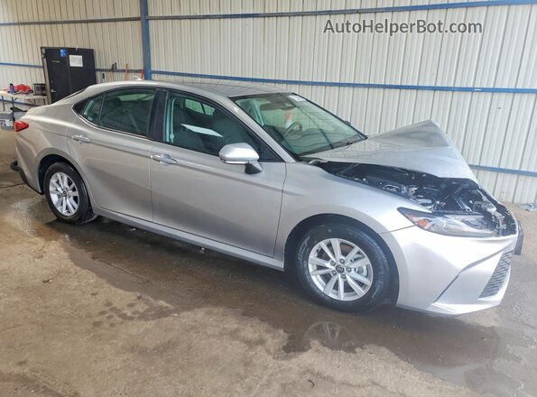 4T1DAACK8TU697816 2026 TOYOTA CAMRY Silver Delantero derecho