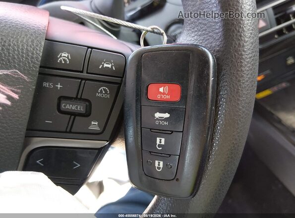 4T1DAACK9SU051330 2025 TOYOTA CAMRY Red Widok deski rozdzielczej