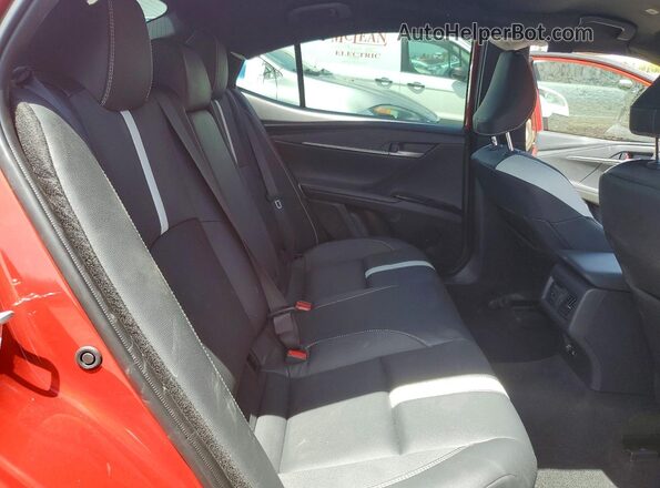 4T1DAACK9SU137981 2025 TOYOTA CAMRY Красный Вид задних сидений