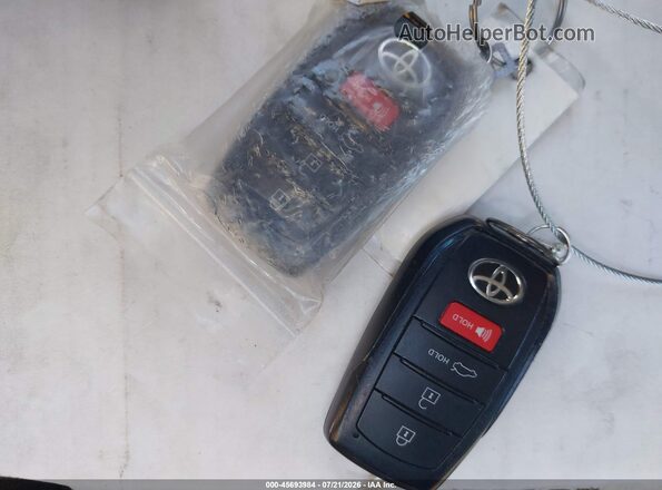 4T1DAACK9SU178403 2025 TOYOTA CAMRY White Vista del salpicadero