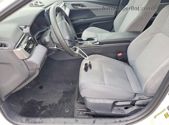 4T1DAACK9SU194441 2025 TOYOTA CAMRY White Front interior view