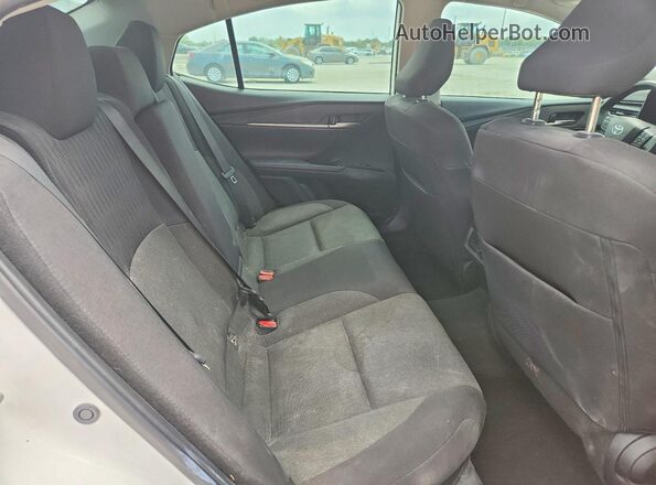 4T1DAACK9SU510811 2025 TOYOTA CAMRY White Rear seats view