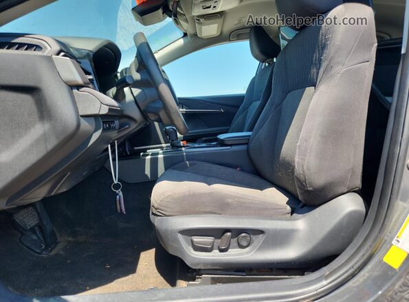 4T1DAACK9SU574878 2025 TOYOTA CAMRY Угольный Вид салона спереди