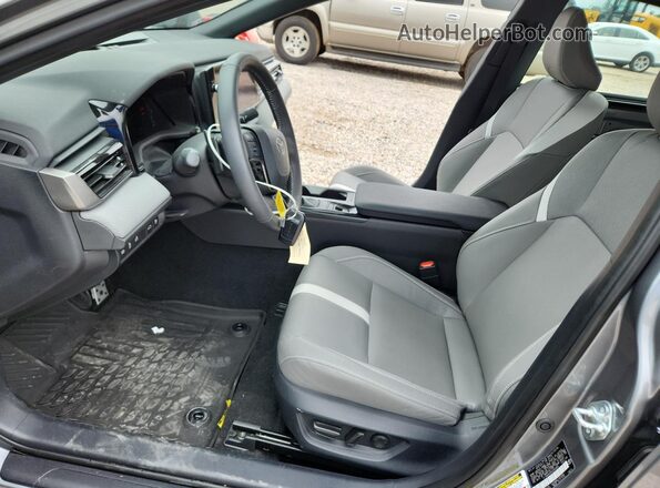 4T1DAACK9SU583905 2025 TOYOTA CAMRY Gray Vista interior delantera
