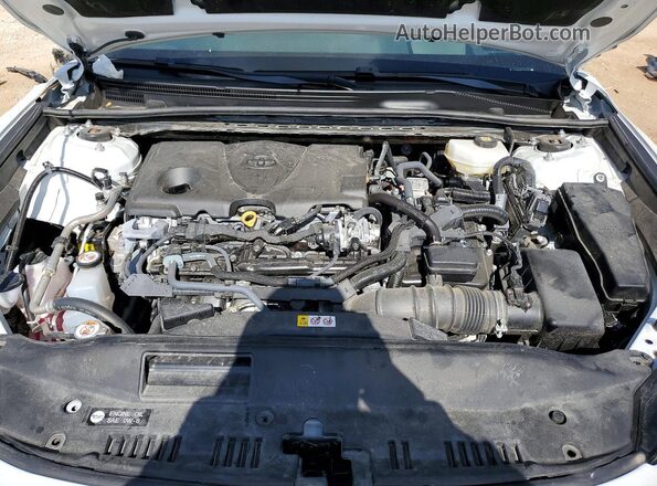 4T1DAACK9TU222224 2026 TOYOTA CAMRY White Սալոնի հետևի տեսք