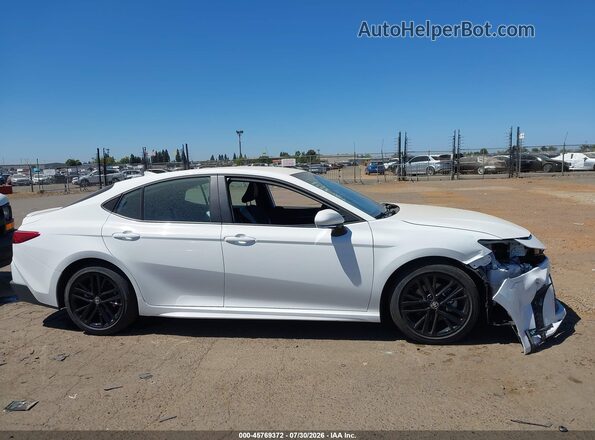 4T1DAACK9TU228766 2026 TOYOTA CAMRY White Սալոնի 360 աստիճան տեսք