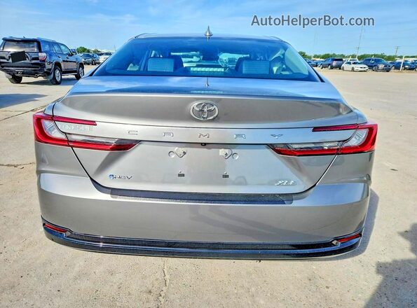 4T1DAACK9TU281063 2026 TOYOTA CAMRY Gray უკანა ხედი