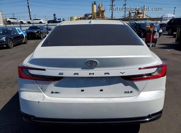 4T1DAACK9TU286229 2026 TOYOTA CAMRY White Rear view