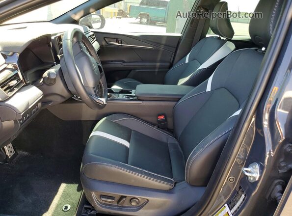 4T1DAACK9TU658443 2026 TOYOTA CAMRY Gray Widok wnętrza z przodu