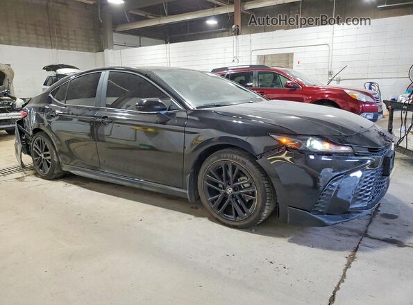 4T1DAACK9TU668437 2026 TOYOTA CAMRY Черный Передняя правая четверть