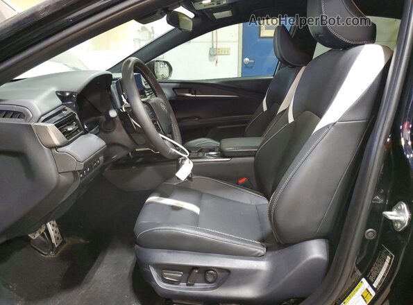 4T1DAACK9TU668437 2026 TOYOTA CAMRY Черный Вид салона спереди