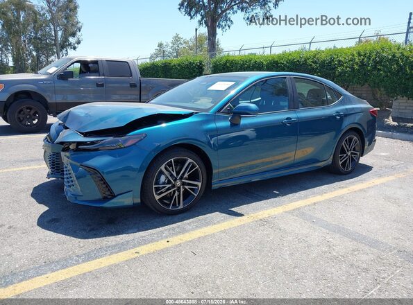 4T1DAACK9TU759952 2026 TOYOTA CAMRY Green Vista tres cuartos delantera izquierda