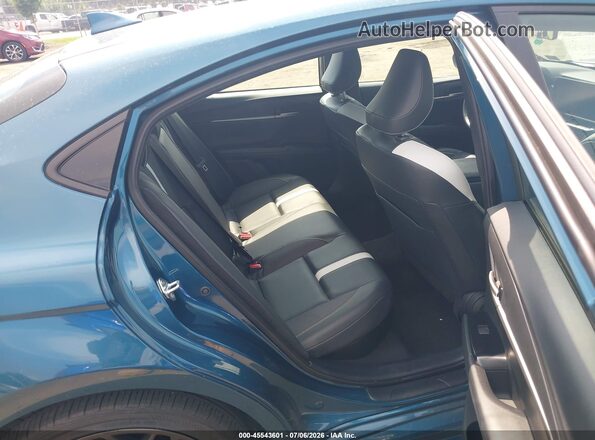 4T1DAACKXSU017722 2025 TOYOTA CAMRY Blue Widok naklejki z numerem VIN